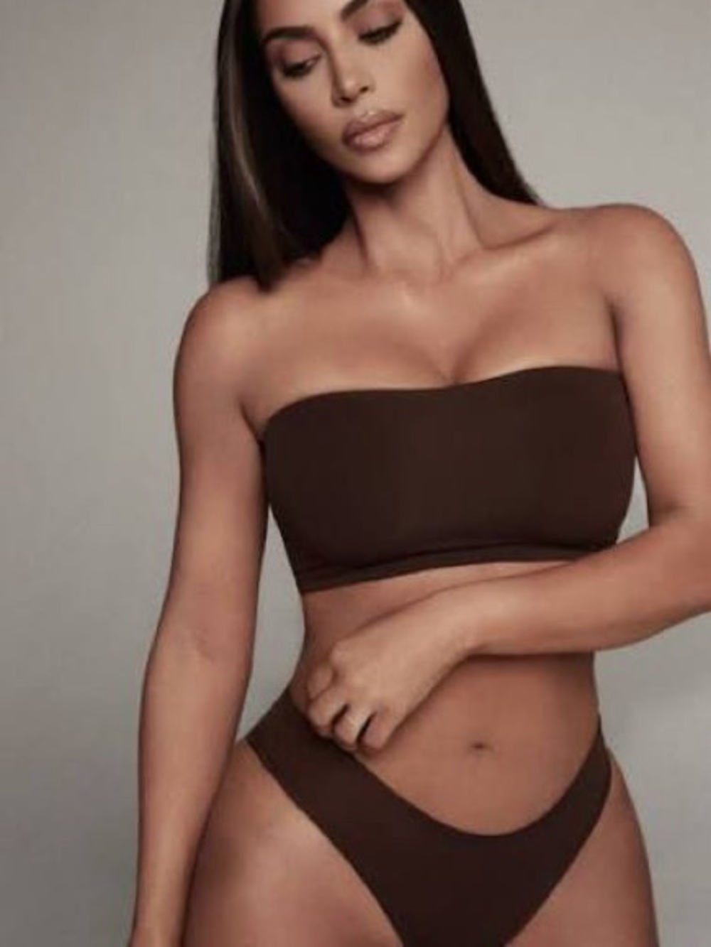 SKIMS Brown Soft Smoothing Seamless Thong in Truffle - LIMITED EDITION